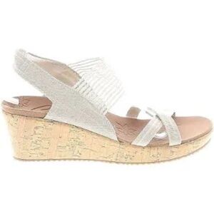 Skechers Beverlee‎ wedge Sandals tan ivory women’s size 9 casual neutral summer